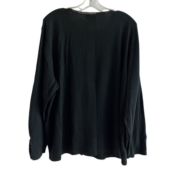 Koos of Course black cardigan embroidered mandala design, Size 2X, snap buttons. - Picture 3 of 8